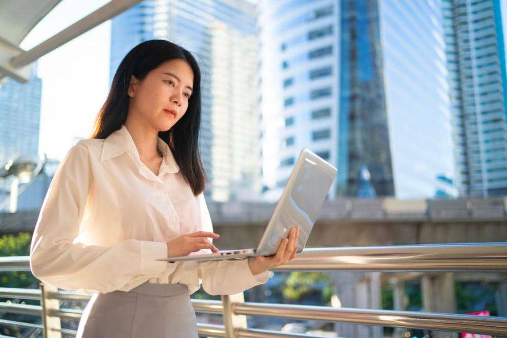 5 Cara Memulai Bisnis Sampingan untuk Perempuan yang Sibuk Kerja