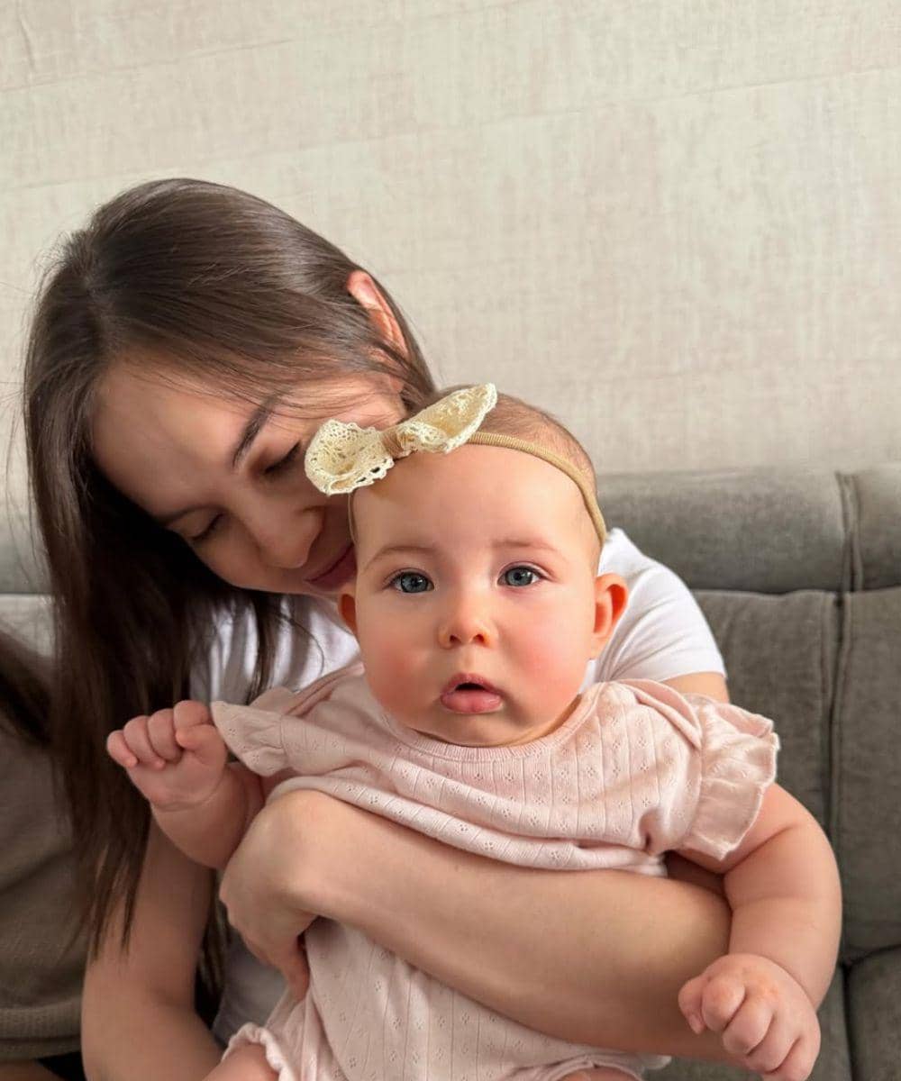 Bagikan foto bersama Baby Kaia