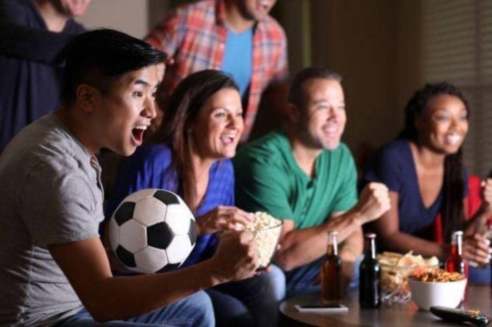 50 Jokes Bapak-Bapak yang Receh sebagai Hiburan Nobar Bola.2.jpg