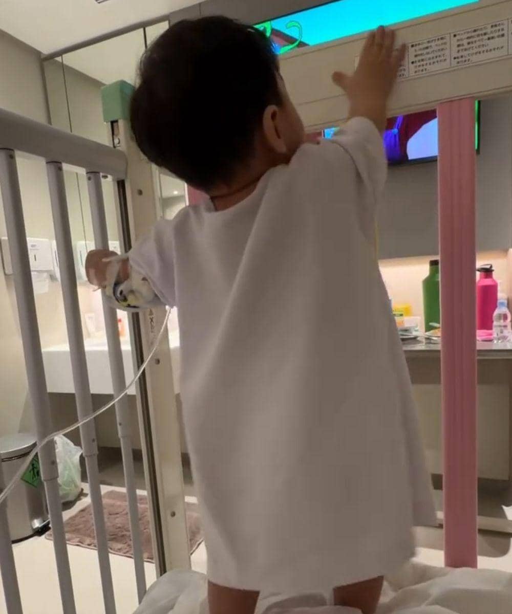 Anak Erika Carlina dirawat di rumah sakit