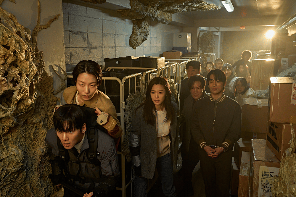 5 Pesan soal Hubungan dari Film Colony, Bukan Hanya Teror Zombie