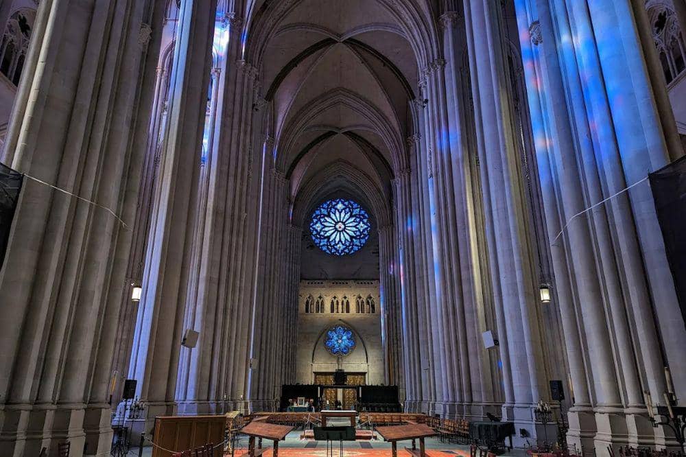 Daftar Katedral Terbesar di Dunia 4.jpg