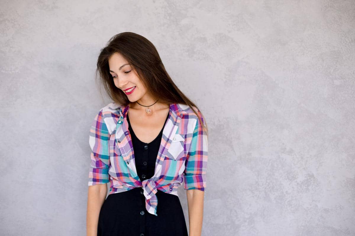 kerah v-neck