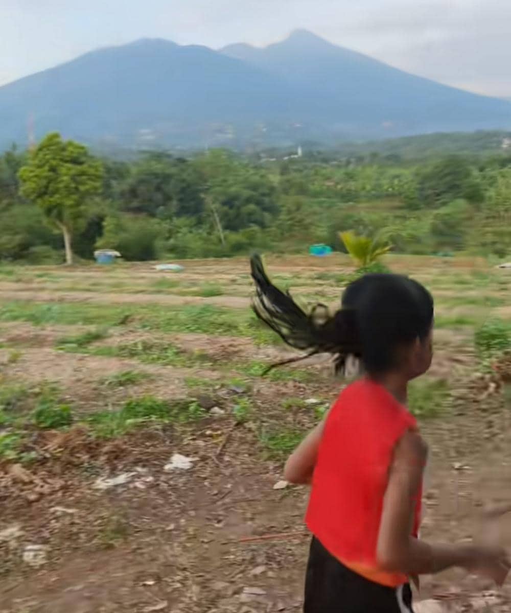 Kekey anak usia 6 tahuh taklukan Race Bogor City Trail Run 2026 