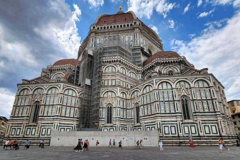 Daftar Katedral Terbesar di Dunia 7.jpg