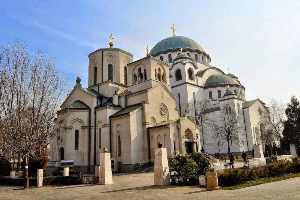 Daftar Katedral Terbesar di Dunia 8.jpg