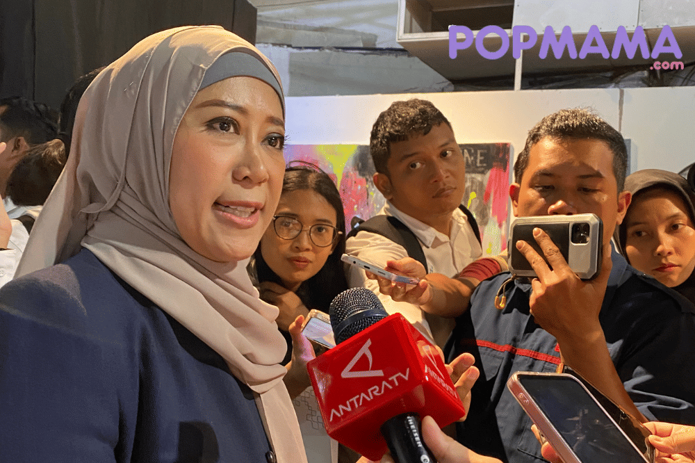 Komdigi saat berada di doorstop 
