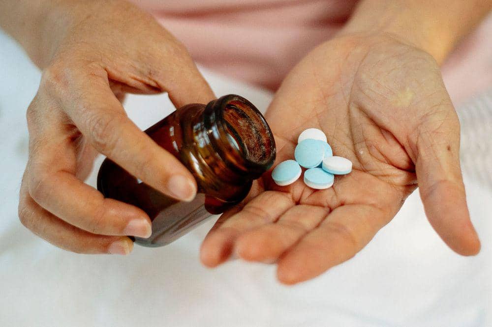 Obat pereda nyeri antibiotik jenis ceftriaxone untuk anak penderita polio