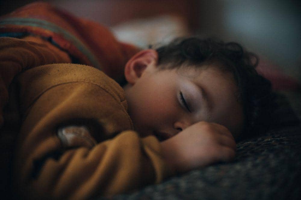 Anak tidur malam dengan waktu yang ideal