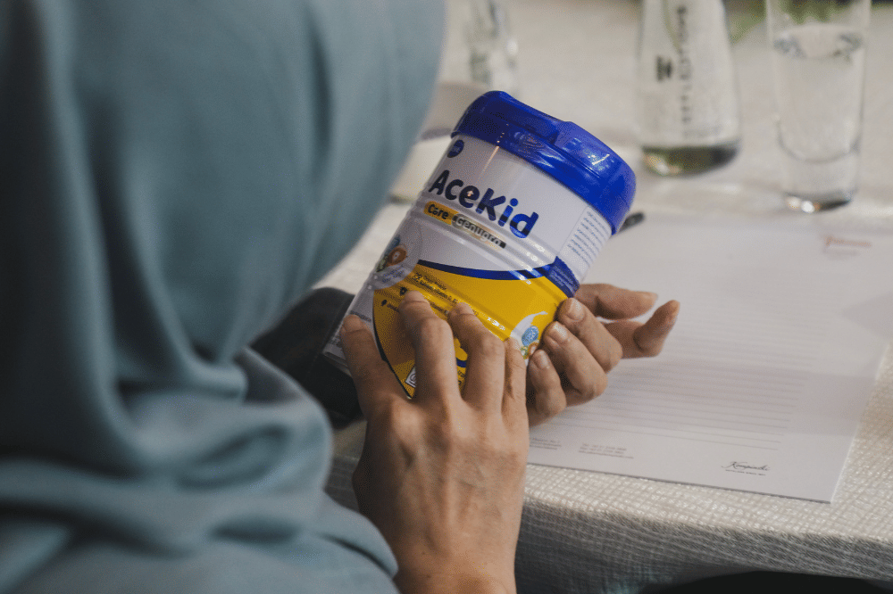 Pentingnya cek komposisi sebelum membeli susu formula untuk anak