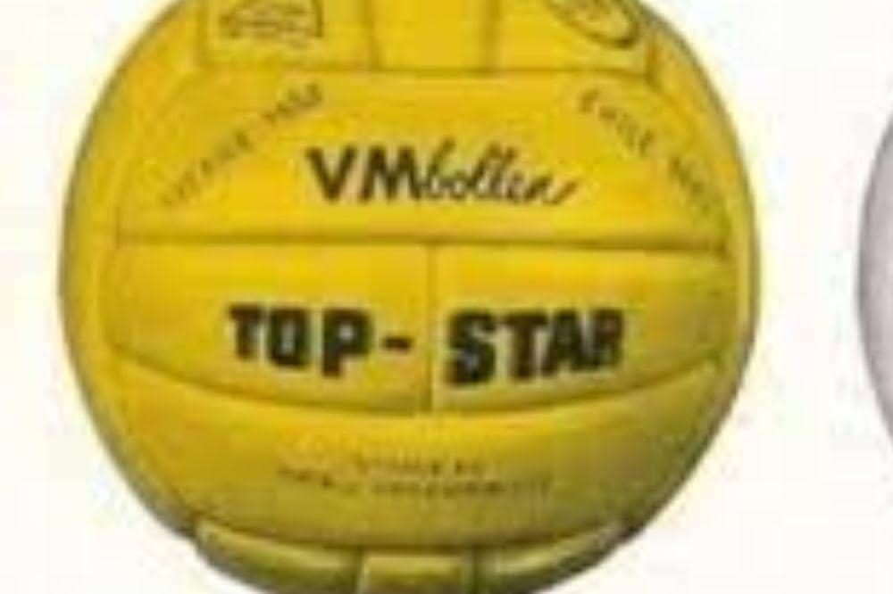 Daftar Bola Official Piala Dunia dari Masa ke Masa 7