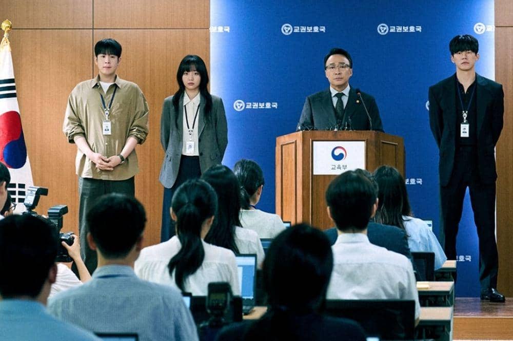 5 Fakta Drama Korea Teach You a Lesson, tentang Bully .3.jpg