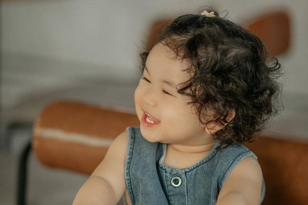 Tanda bayi menyayangi Mama dan Papa