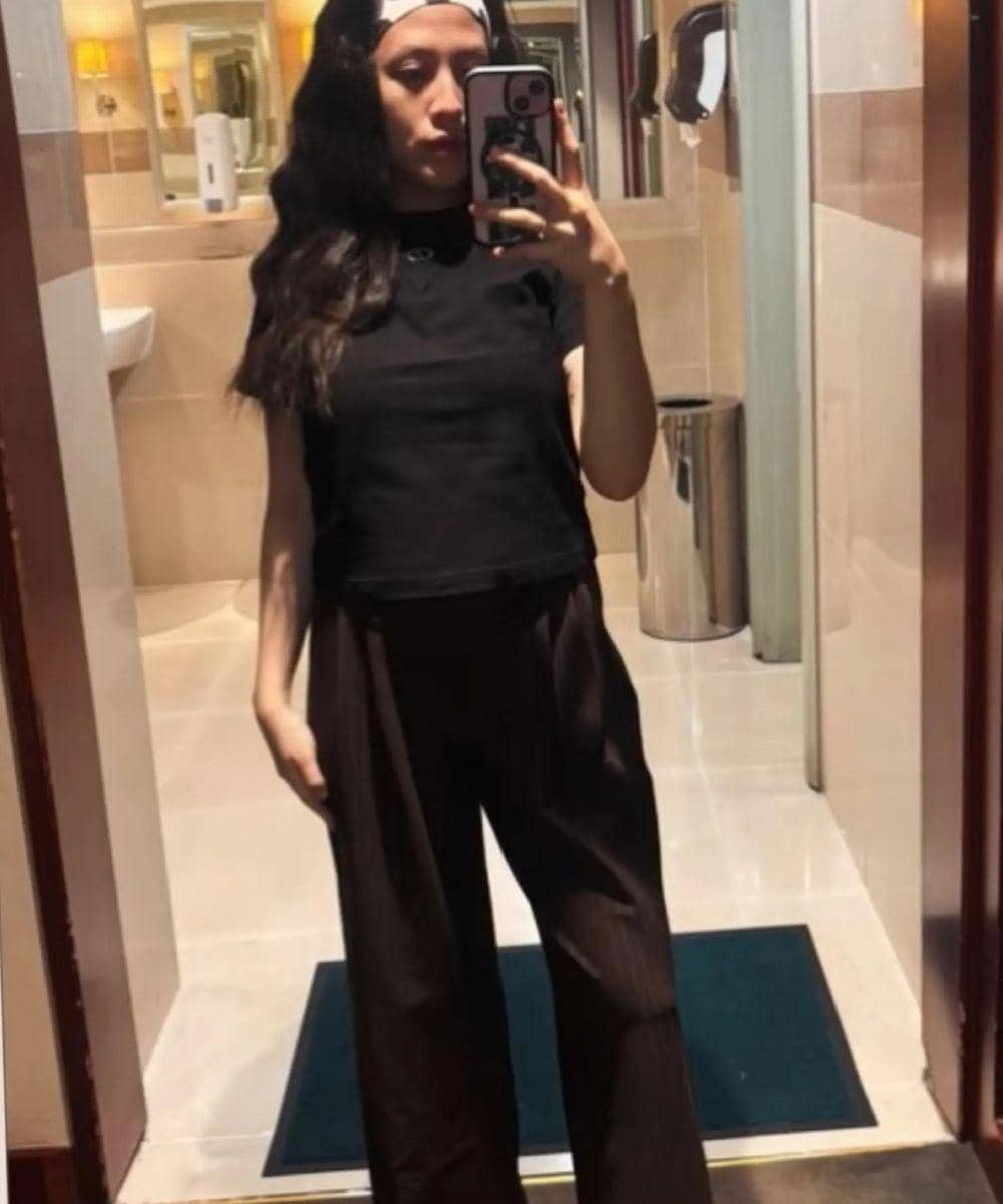 Adhisty Zara pamer baby bump