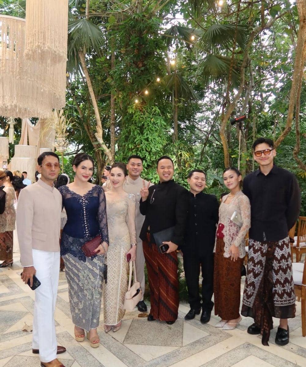 Ini Gaya Anggun para Tamu di Pernikahan Jennifer Coppen & Justin Hubner 2.jpg