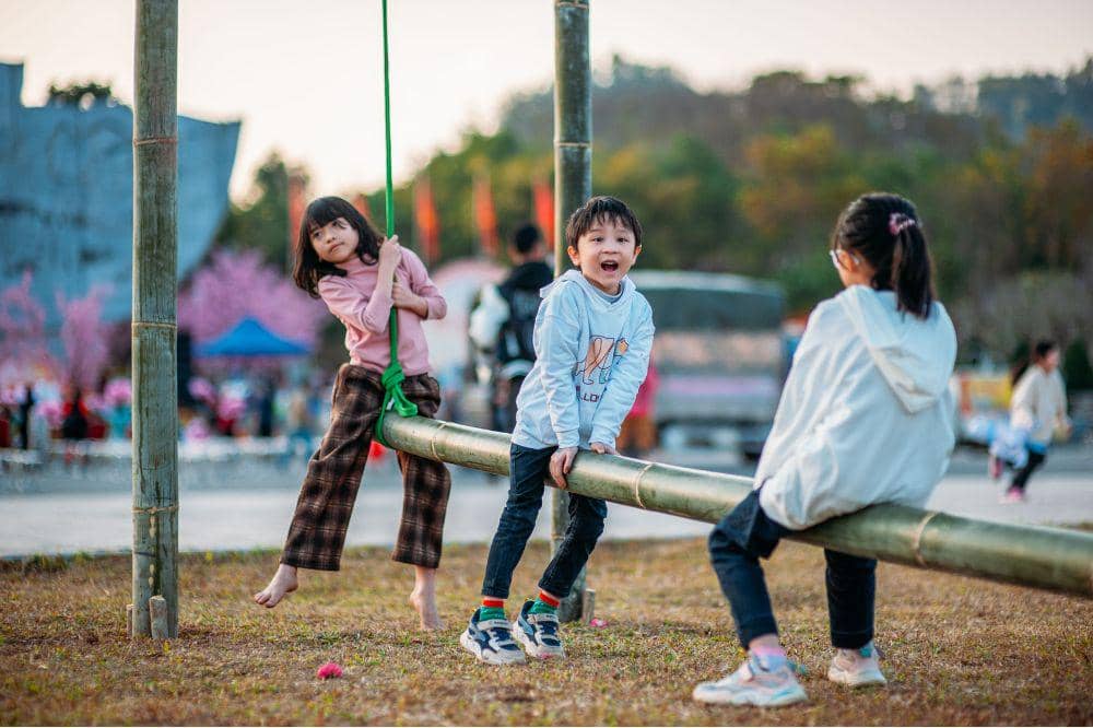 Parenting ala 90-an yang buat anak lebih aktif, membatasi screen time anak
