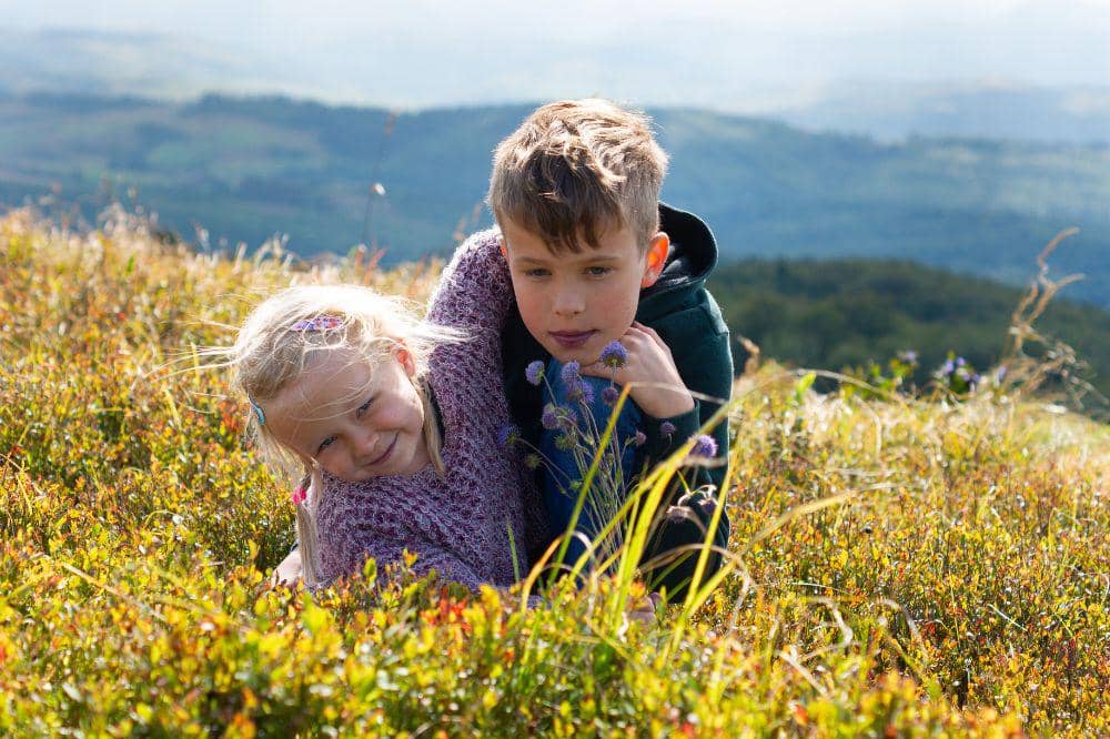 Parenting ala 90-an yang buat anak lebih aktif, membiarkan anak memecahkan masalah sendiri