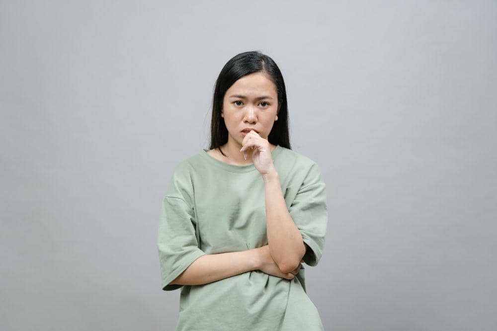 Sering Bikin Khawatir, Apakah BAB Berdarah Bisa Sembuh Sendiri?