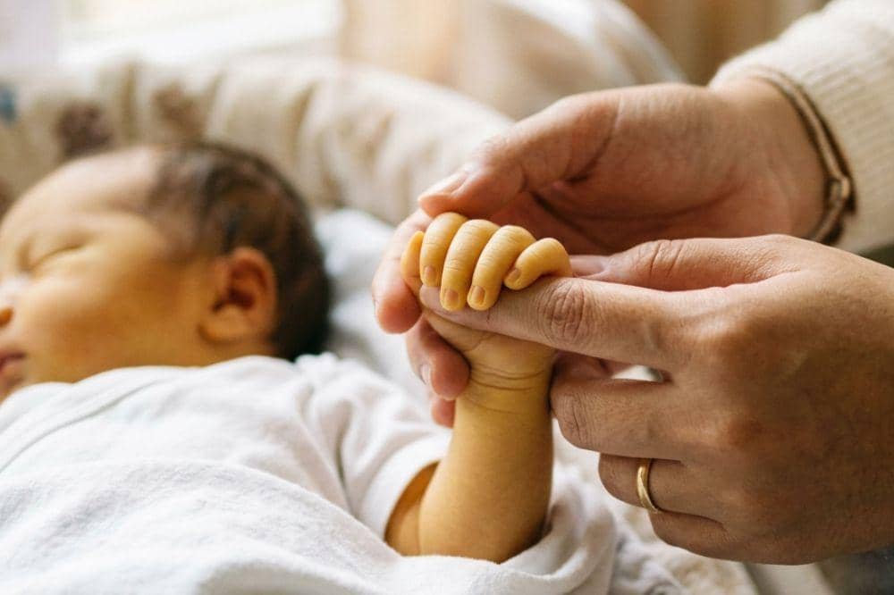Perbedaan golongan darah Mama dan si Kecil bisa jadi pemicu bayi kuning