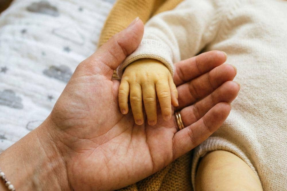 Perbedaan Golongan Darah Mama dan si Kecil Bisa Jadi Pemicu Bayi Kuning