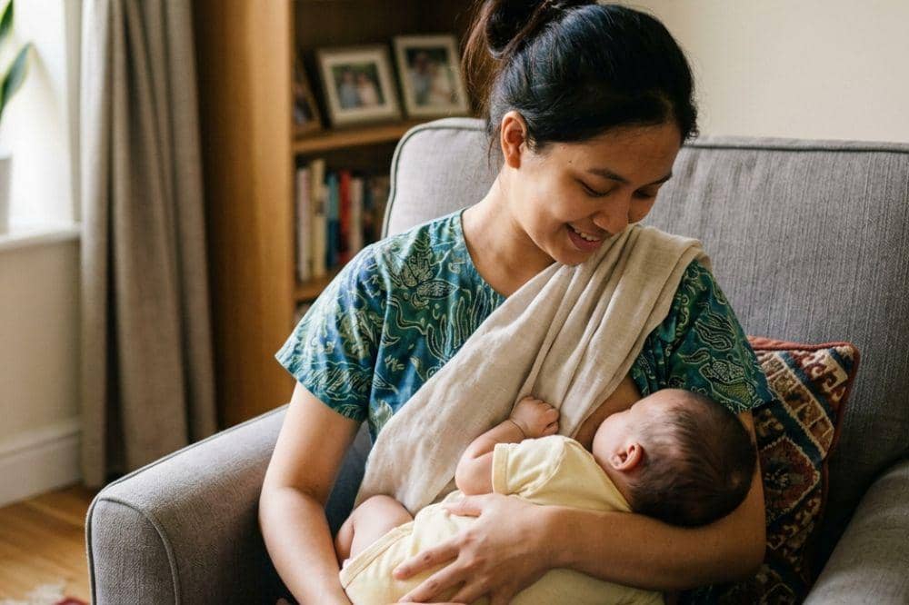 Usia 0-6 bulan perhatikan pemberian ASI eksklusif