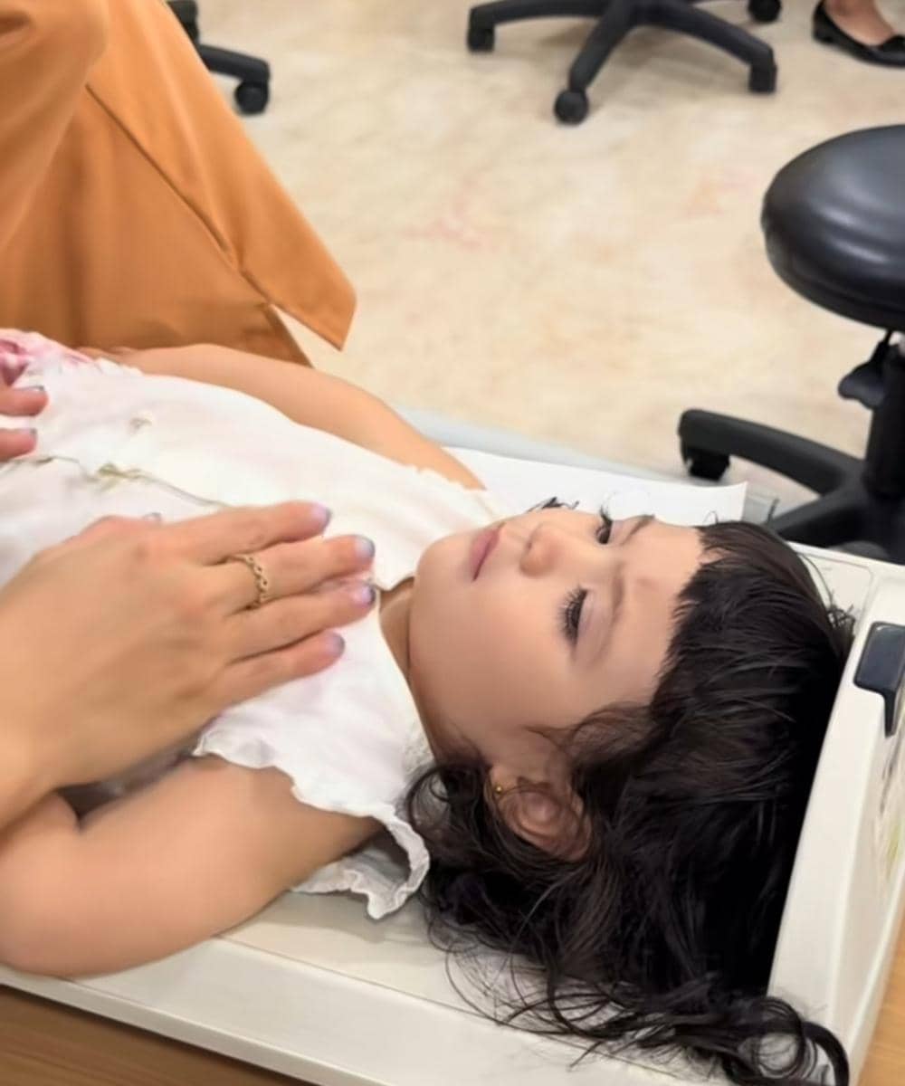 Hagia anak Jedar tidak menangis sebelum divaksin