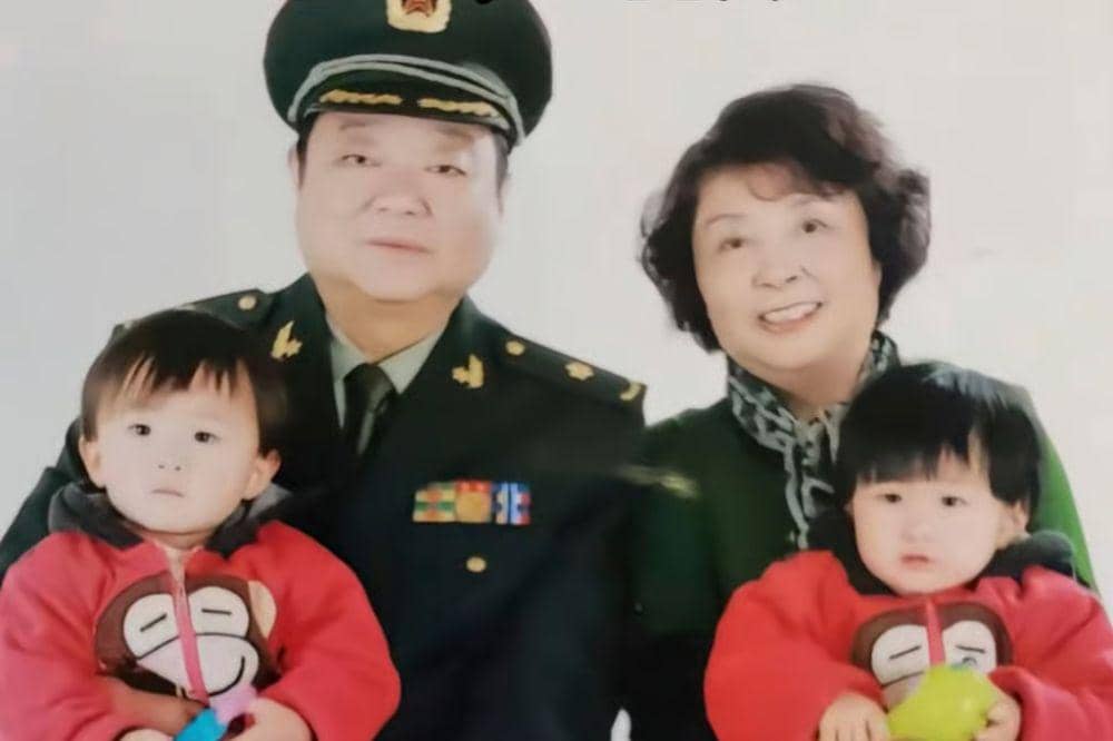 Kisah Ibu Tertua di China Melahirkan Anak Kembar di Usia 60 Tahun