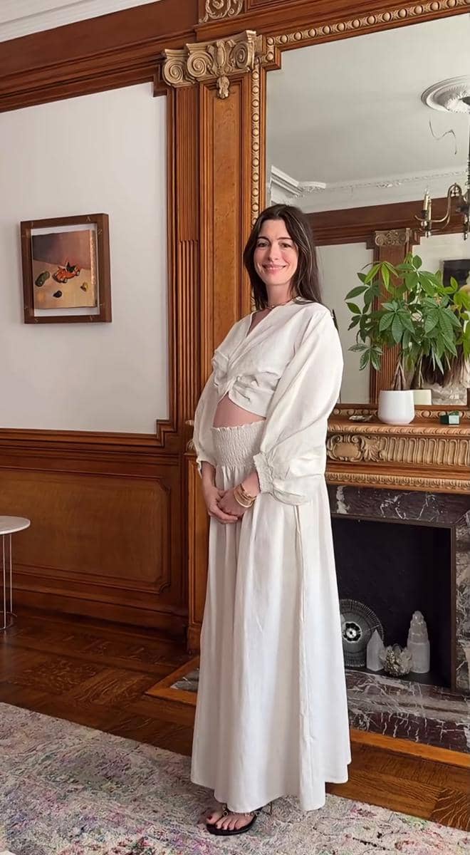 Instagram.com/annehathaway