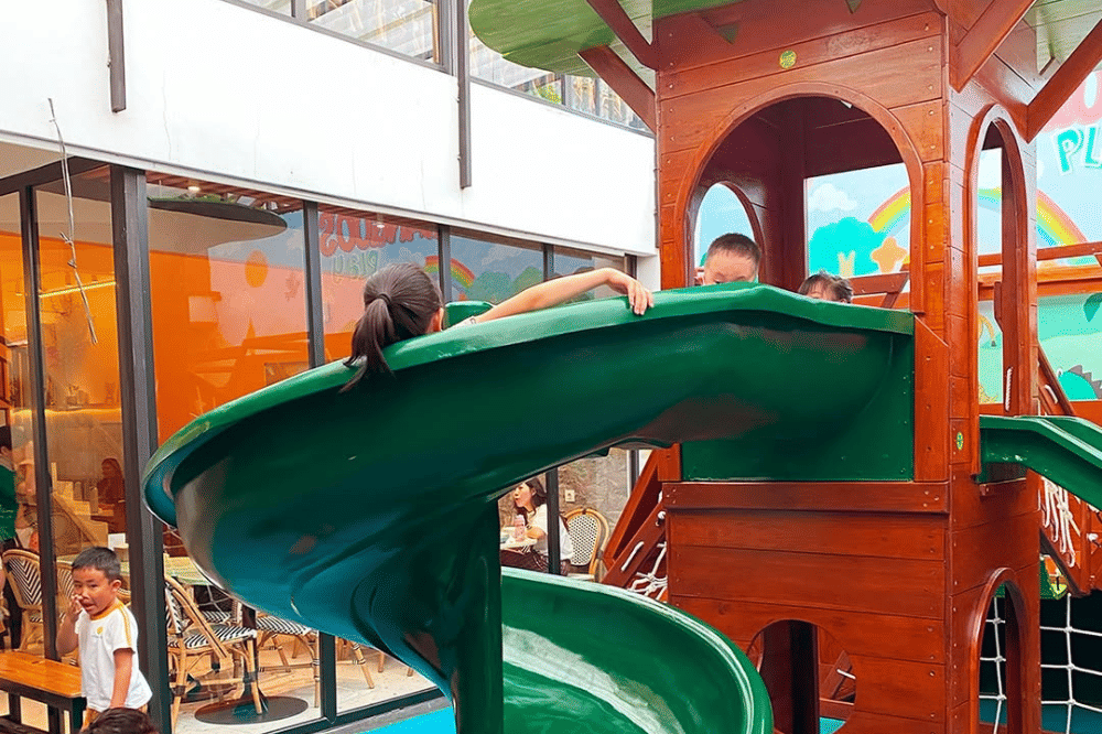 Playground cafe di Jakarta 