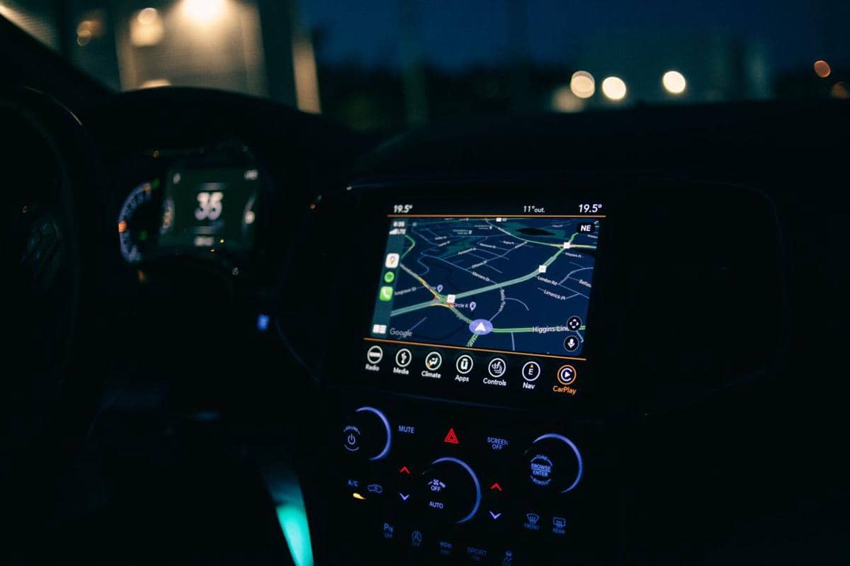 GPS tidak otomatis mati ketika internet terputus