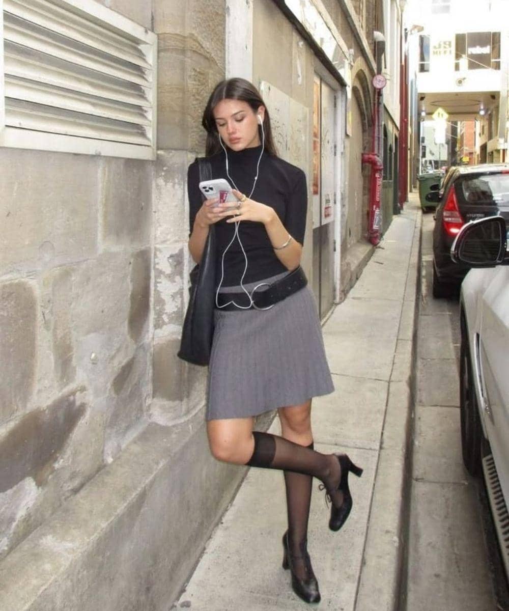 Office Siren Look Viral di Tiktok, Ini Inspirasi Mix and Matchnya! 6.jpg