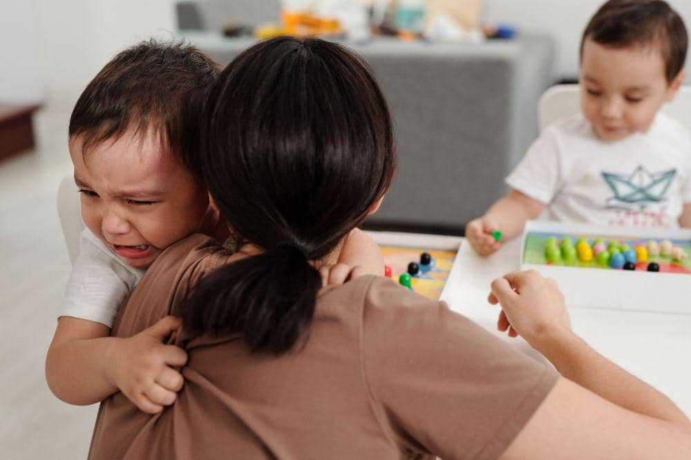 7 Perbedaan Anak Tantrum dan Meltdown, Dua Hal yang Berbeda