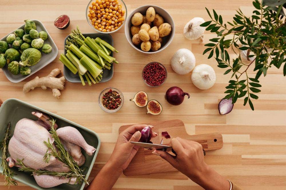 7 Cara Mengurangi Rasa Asin pada Makanan agar Masakan Makin Enak