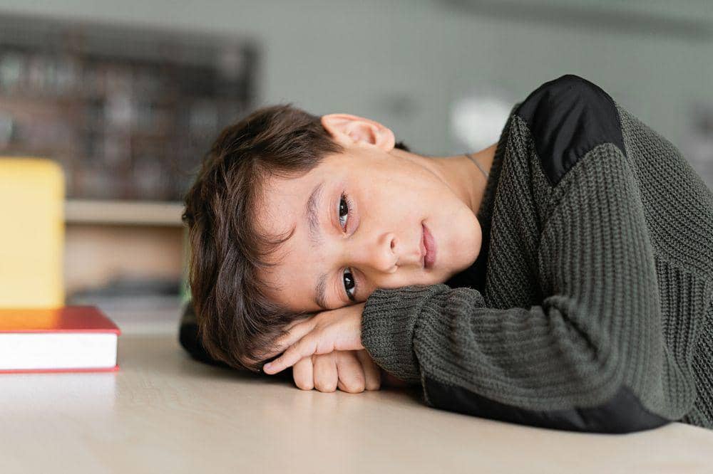 7 Cara Mengatasi Anak Susah Bergaul dengan Teman