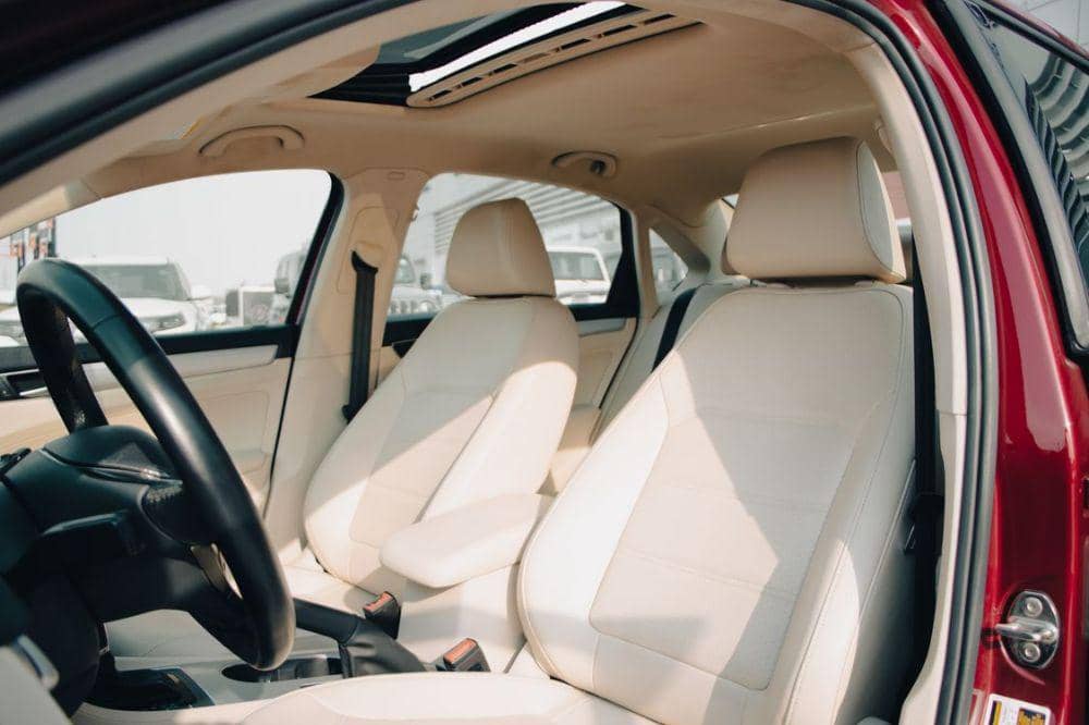 Penyebab Jok Mobil Kempes Sebelah 8