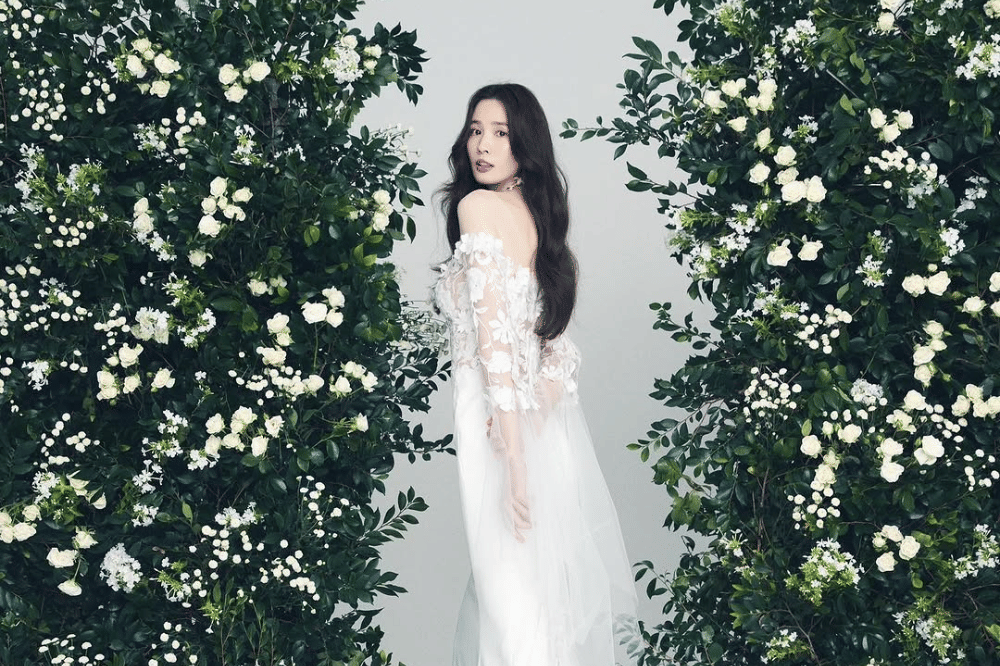 Jin Ah Reum istri Namkoong Min umumkan hamil anak pertama