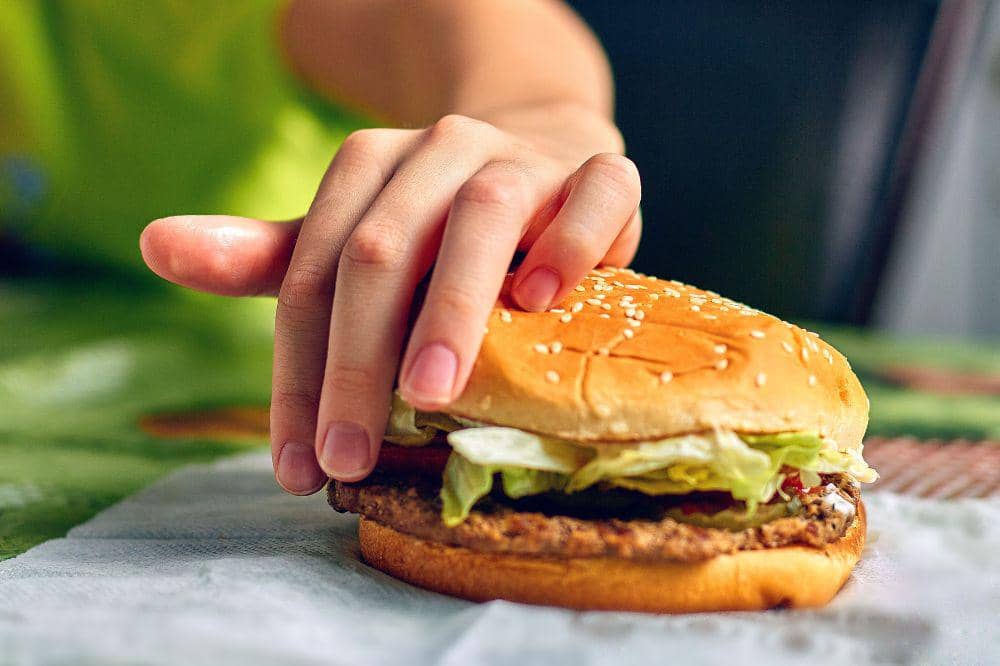 7 Jenis Komposisi Makanan Berbahaya bagi Anak dan Alternatifnya