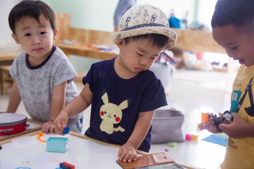 7 Ide Permainan Sensorik Kreatif untuk Anak 4-5 Tahun di Rumah