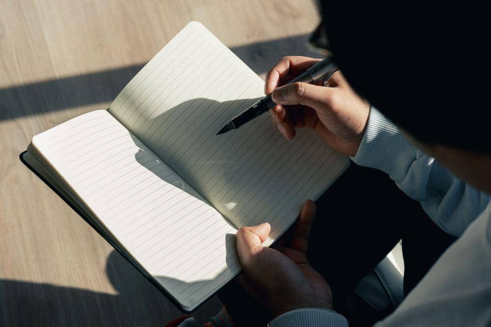 20 Ide Prompt Journaling (7)