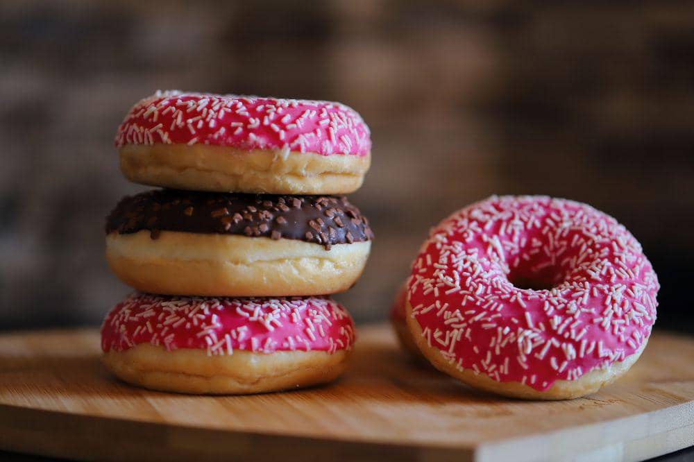 Kue dan dessert manis kemasan