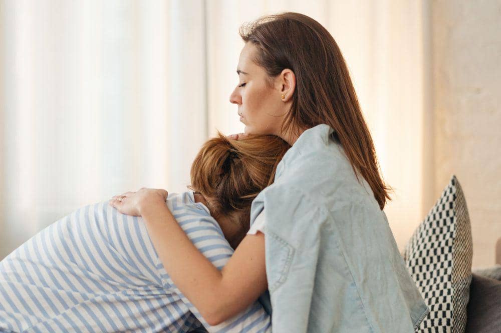 Cara menegur anak remaja perempuan adalah dengan menerima mereka apa adanya