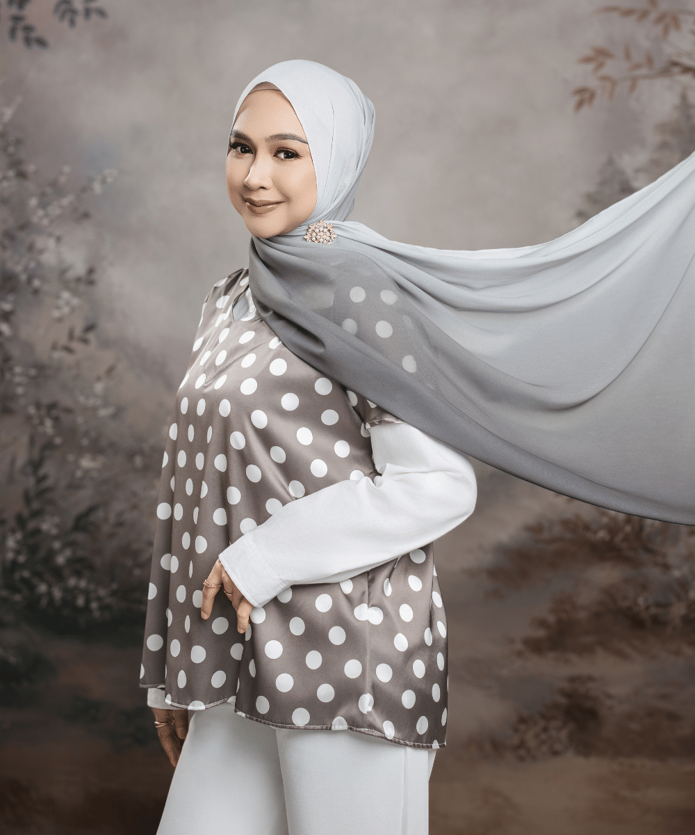 Hijab dengan pilihan warna lengkap