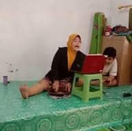 7 Meme Ibu-Ibu Multitasking, Relate dan Penuh Perjuangan