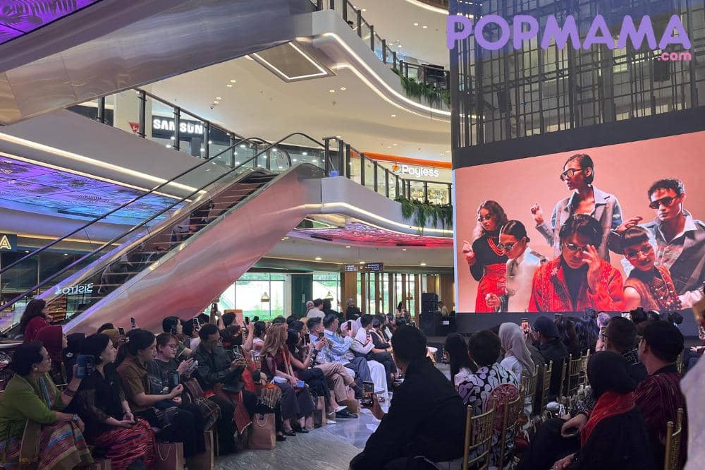 Pengalaman multisensori di panggung mode
