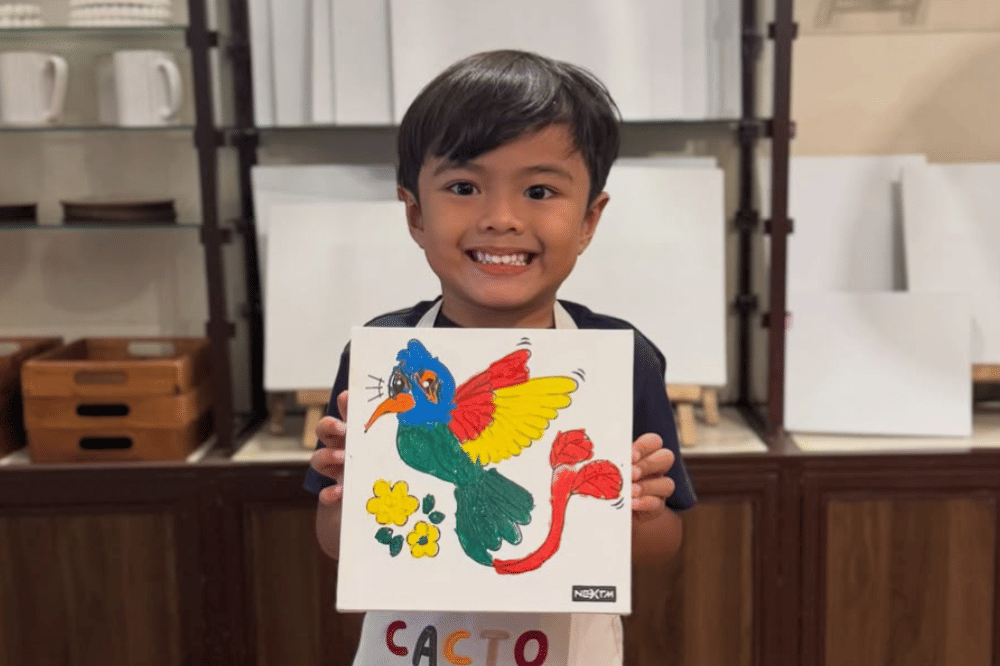 Cacto art cafe memiliki creative art class 
