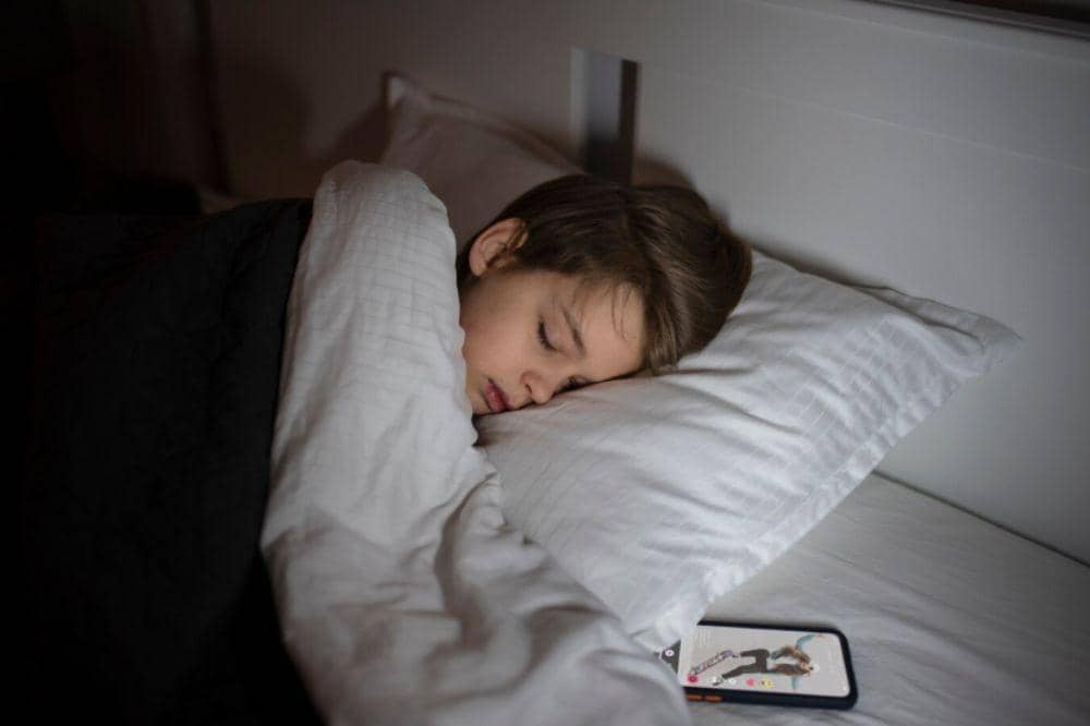 batasi screentime sebelum tidur
