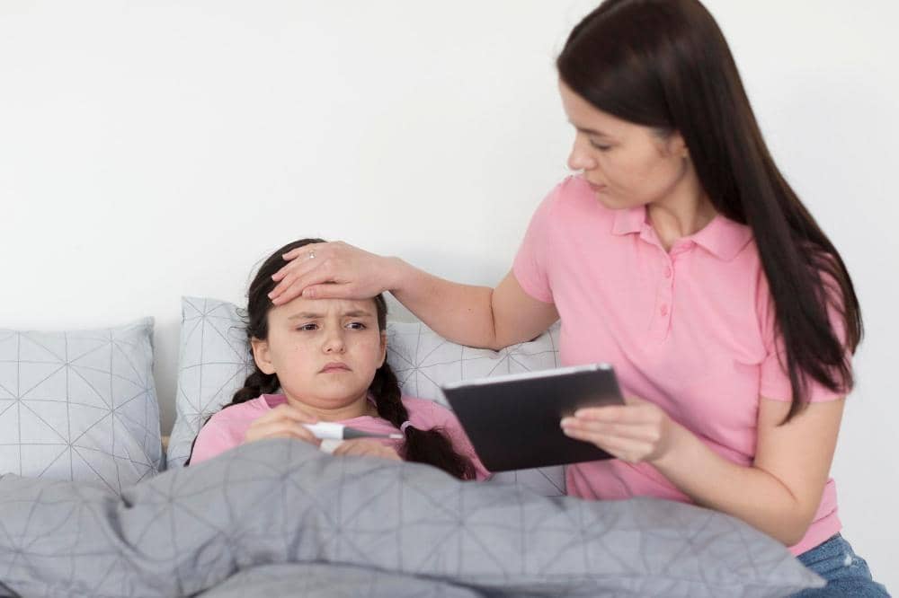 Penyebab anak sering bangun tengah malam karena kondisi kesehatan