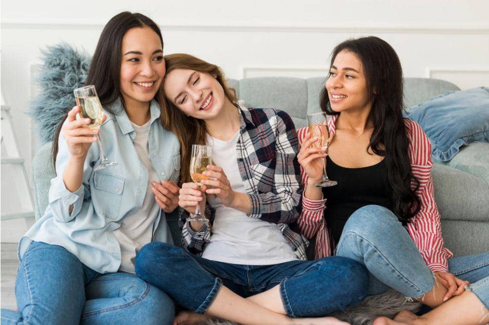 8 Cara Mengatasi Cowok Bingung