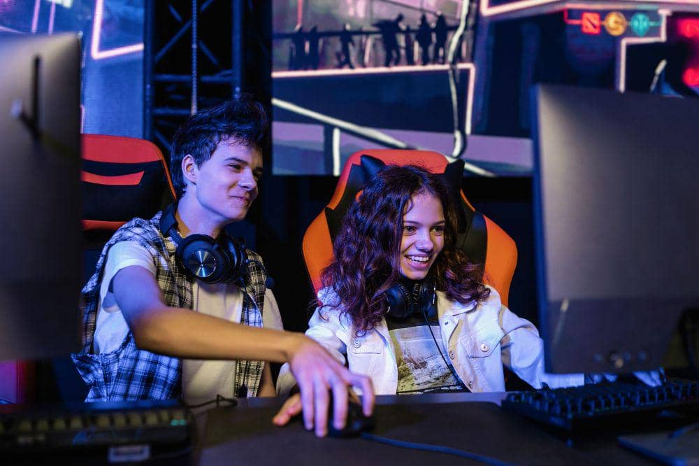 7 Hadiah untuk Pasangan yang Suka Gaming, Bikin Main Game Makin Seru