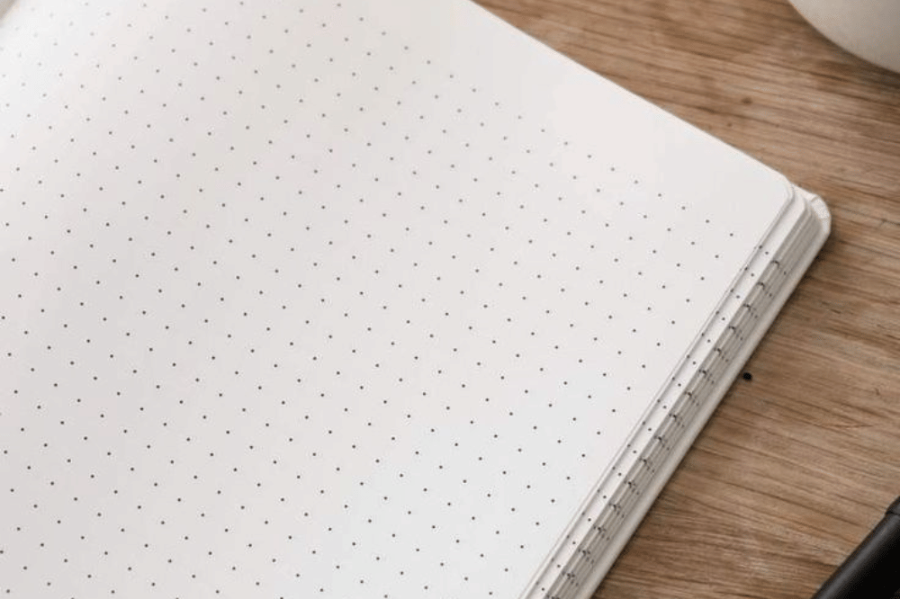Buku dotted (titik)